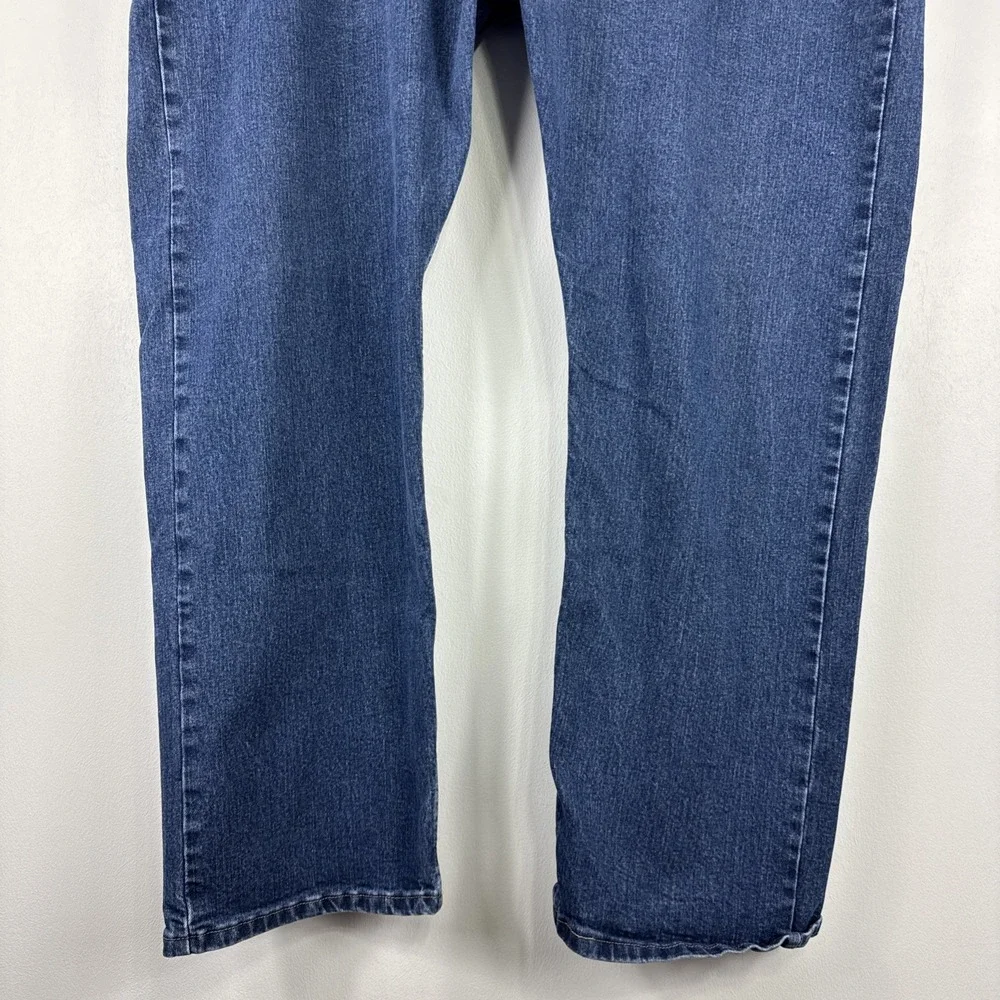 Wrangler Authentics Jeans Men 46x30 Denim Flex Waistband Relaxed Fit Medium Wash